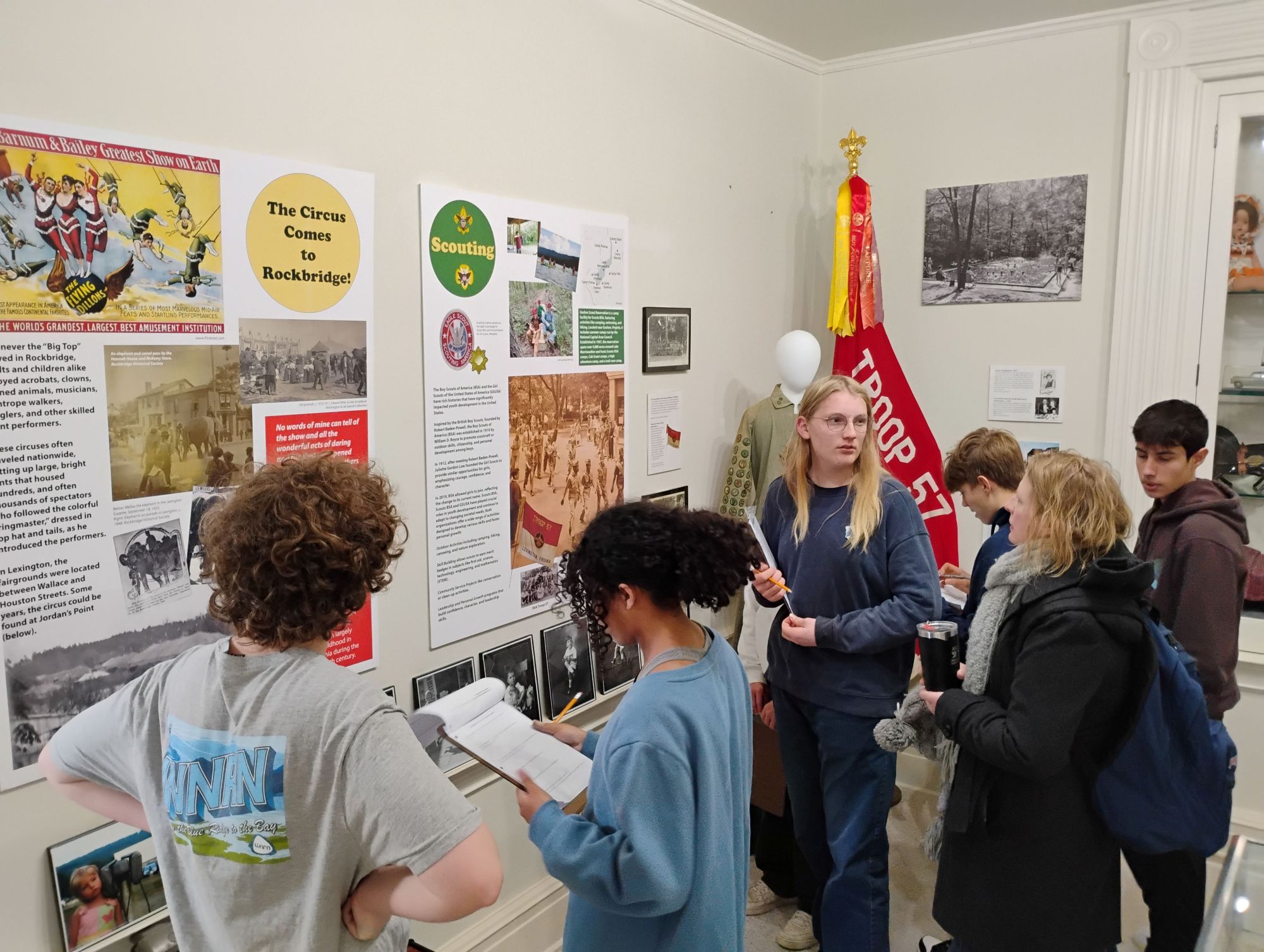 A group of students view the Rockbridge at Play exhibit.